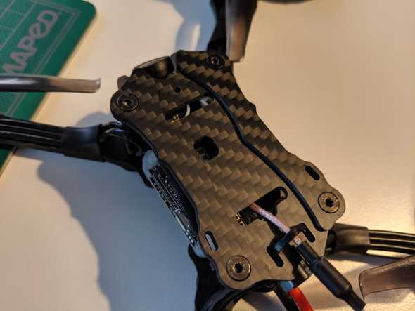 Emax Hawk 5 top plate VTX cut out